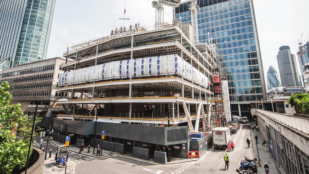 Skanska Niomånadersrapport, januari september 9 Byggverksamhet Intäkter och rörelsemarginal, rullande 12 månader Förändringar och valutaeffekter Mdr kr 16 % 5, / Förändring i kr Förändring i lokal
