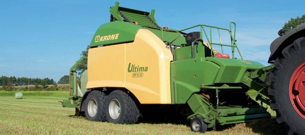 NYHET Ultima: unik endast från KRONE Världens första helautomatiska NON-STOP press/inplastarkombination Pressa, linda och lasta av i farten Upp till 50 % fler balar per