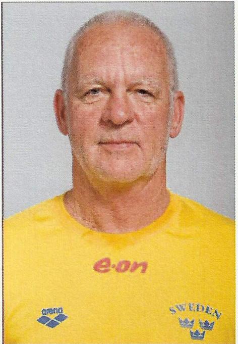 deltaga på grund av att man var på utländsk mark och på andra aktiviteter.