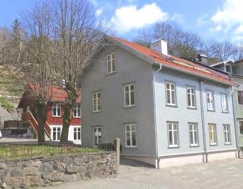 Fastigheten ligger i avslutningen av Bruksgatan och det är möjligt att från Bruksgatan ta sig vidare västerut in i planområdet på en stig.