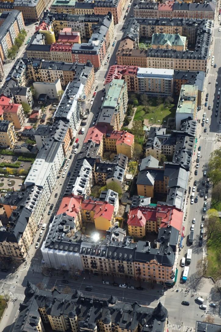 Sida 4 (10) markerats som gröna på Stadsmuseets klassificeringskarta, vilket innebär att de är fastigheter med bebyggelse som är särskilt värdefull från historisk, kulturhistorisk, miljömässig eller