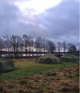 Hajker och läger blev det också, som ger minnen och, enligt scouterna, en mening åt hela sommarlovet. Äventyrarscouter (13 år och uppåt) Arbetet med vår träigloo fortsätter.