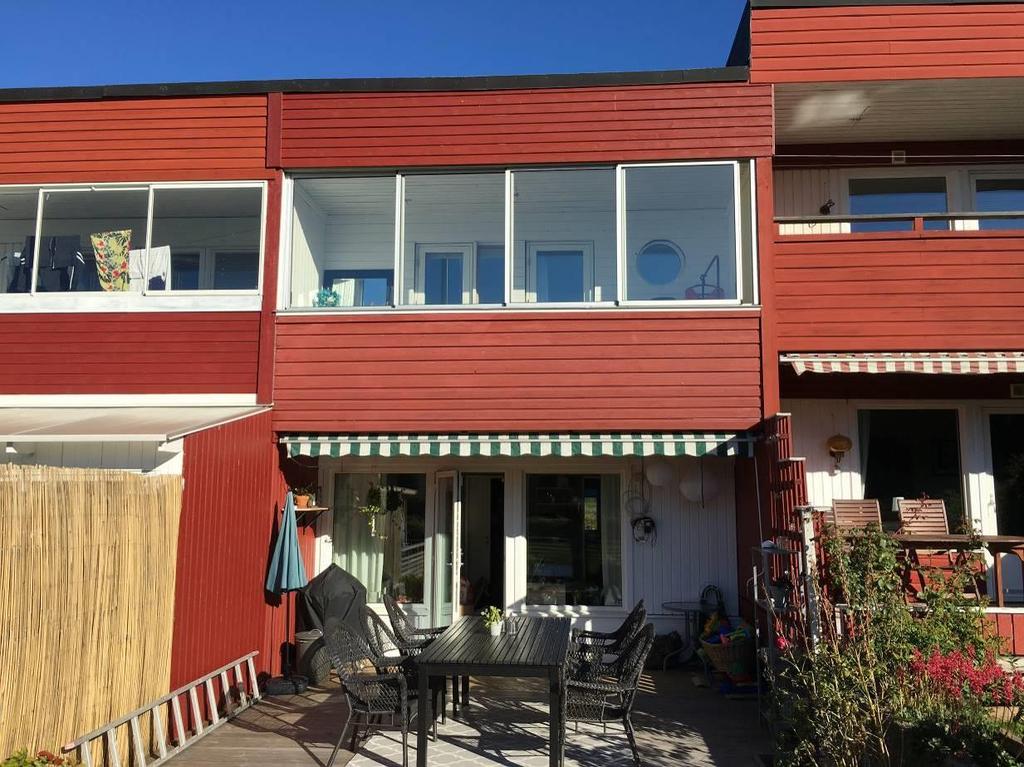 Överlåtelsebesiktning Förhandsbesiktning Neutronen 24, Nynäshamn Villagatan 122, Nynäshamn Stockholm 2018-09-25 Wilhelm Apor Byggnadsingenjör SBR medlem i Svenska