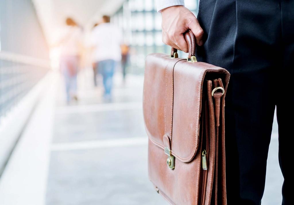 Finansiell information Förvaltningsberättelse...30 Bolagsstyrningsrapport... 34 Koncernens rapport över totalresultatet...41 Moderföretagets resultaträkning.