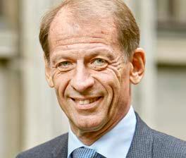 Jakob har tidigare arbetat som analytiker för Merrill Lynch & Co och konsult på McKinsey & Co. Jakob är även medgrundare av Cellectricon där han även var vd.