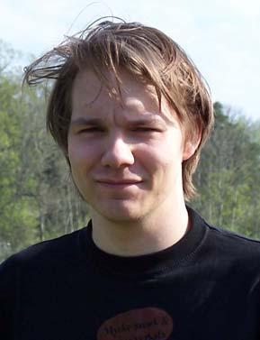 I distriktet vill Olle anordna kurser med Studiefrämjandet, sprida kunskapen om Sverok och förbättra dess rykte och göra Sverok till en av dom populäraste utställarna på Ung08.