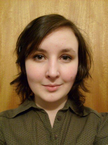 Avsnitt: 4 d) Val av distriktsstyrelse Ledamot: Rebecka Prentell Ålder: 20 Förening: MoDS Rebecka är en dalkulla som nyligen flyttat till Stockholm.