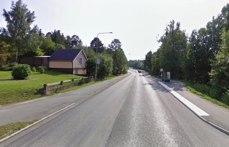 7. Ej åtgärdad: I höjd med Kvarntorpsvägen sker ett sidbyte över Nynäsvägen.