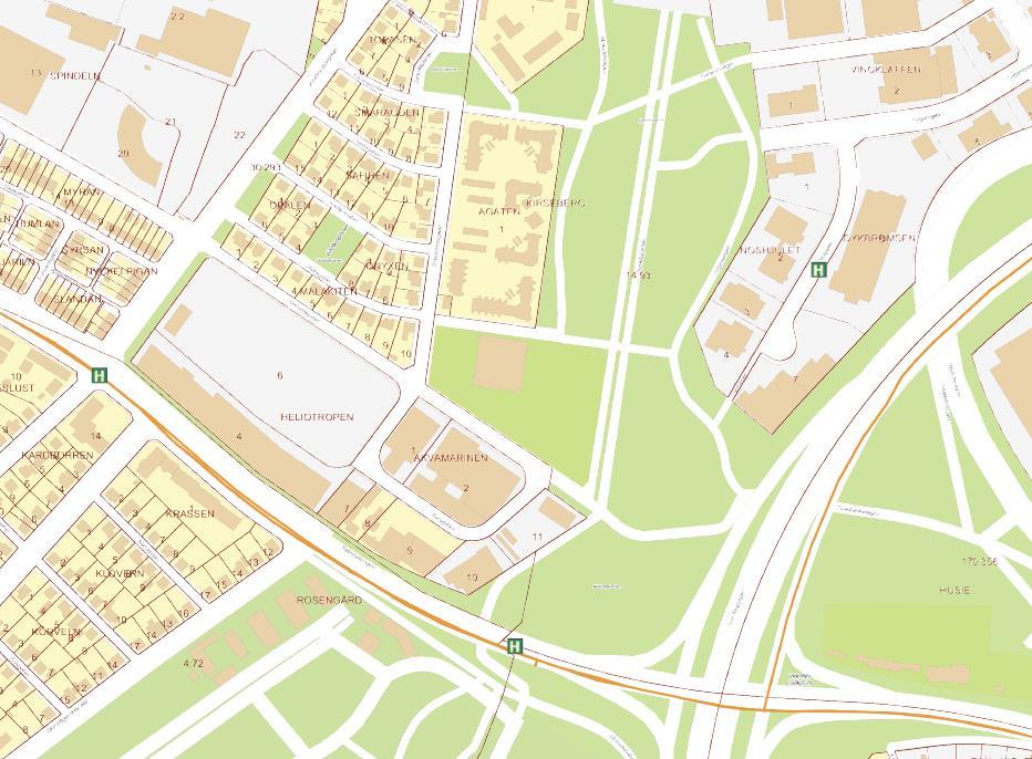 Närlekplats kommer att anläggas på kvartersmark i anslutning till bostadshusen. I den angränsande Flygfältsparken finns större grönytor för fri lek.