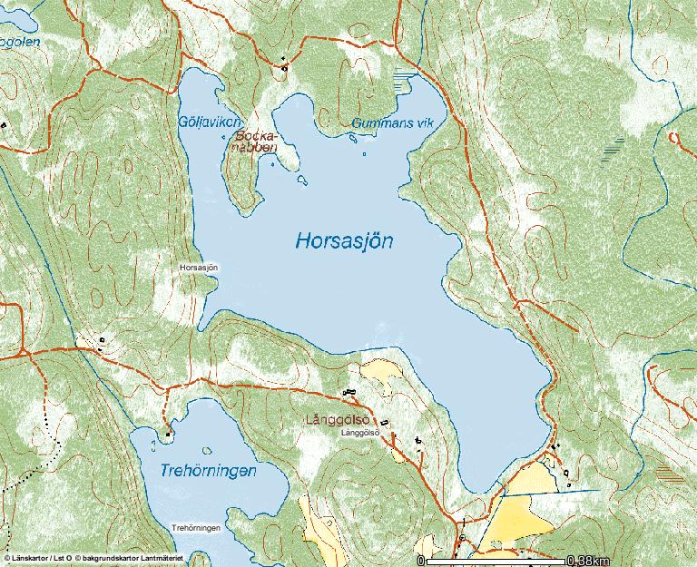 Den är oligotrof med dess typiska drag såsom stort siktdjup, lågt färgtal, låg konduktivitet och låg fosforhalt.