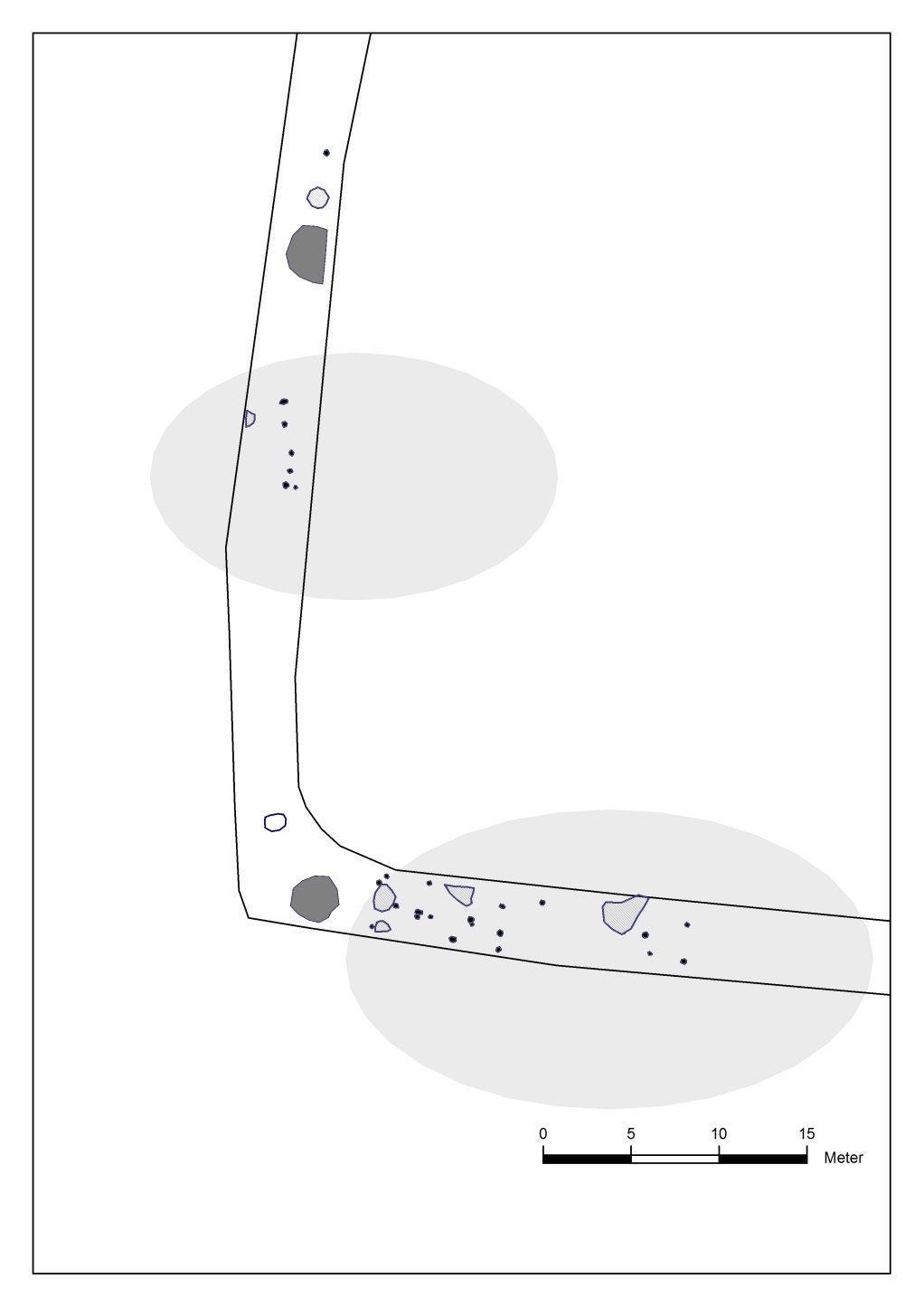 Fig. 4. Schakten i och omkring St. Isie bytomt. Fig.5. Stolphålsområden i utkanten av Stora Isie by. De mörkgrå kontexterna är troliga brunnar. Se grön markering i fig. 4. Inom bytomten Inom bytomten påträffades enstaka anläggningar bl.