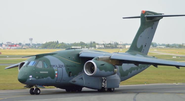 Paris Air Show 2017 (Frankrike) Kinesisk UAV Wing Loong II Aviation Industry Corporation of China (AVIC) ställde för första gången vid en flygutställning i Väst ut det nya UAVsystemet Wing Loong II i