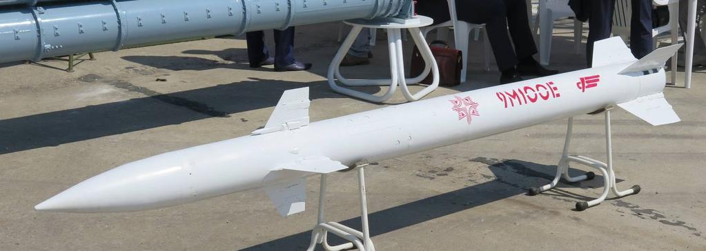 Luftvärnsrobot 9M100E (Ryssland) Det ryska företaget Almaz-Antej har utvecklat en ny luftvärnsrobot som visades på utställningen MAKS 2017. Roboten är betecknad 9M100E.
