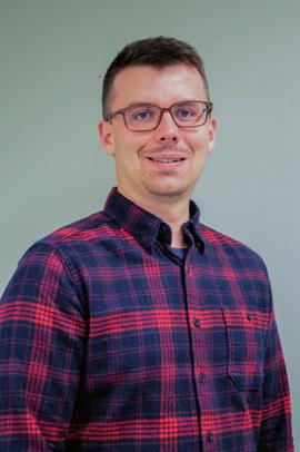 Bra möjligheter till träning Skyttegymnasiet har två heltidsanställda tränare. Undervisningen i pistol och gevär sker gemensamt.