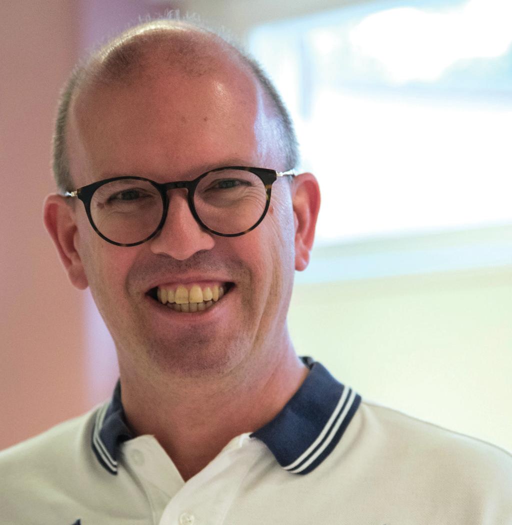 Här kan vi ha all kompetens på ett ställe, inklusive arbetsterapeuter, fysioterapeuter och rehabsamordnare. Det underlättar erfarenhetsutbyte och minskar sårbarhet.