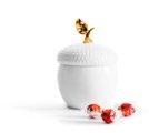 KITCHEN / 64-83 Glasmugg 2-pack stor, guld Art.nr: 5017679 Mått: 25 cl, Ø 80 mm H 92 mm Rek. butikspris: 249,00 Ekollon skål med lock Art.nr: 5017721 Mått: 70 cl, Ø 140 mm H 195 mm Rek.
