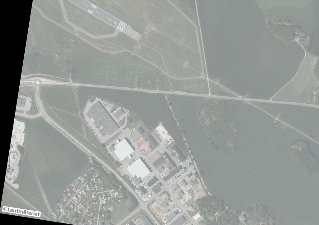 . 3 5 Informationsplats Enkel utformning med informationsskyltar Alléträd