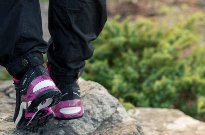 SPORT WORK SPORT WORK är kollektionen som passar till både arbete och fritid. Modellerna är certifierade enligt EN ISO 20347:2012 och uppbyggda utan tå -& spiktrampskydd.