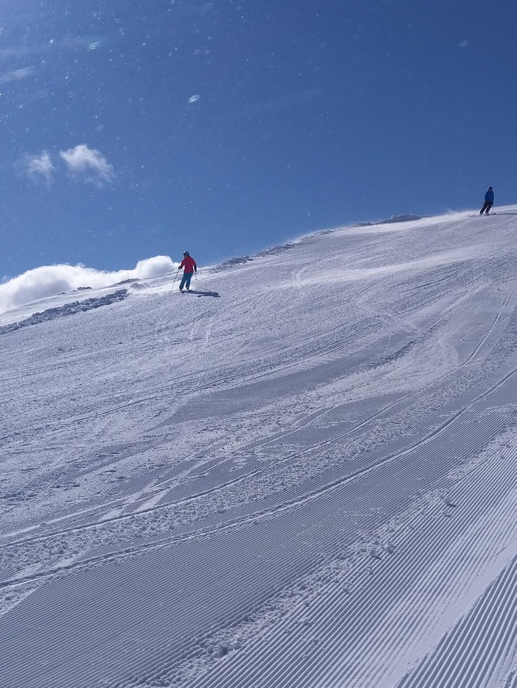 Röd söndag Alla söndagar som Snötåget går samt sportlovet vecka 10 erbjuder Inlandsbanan tillsammans med Skistar röd söndag.