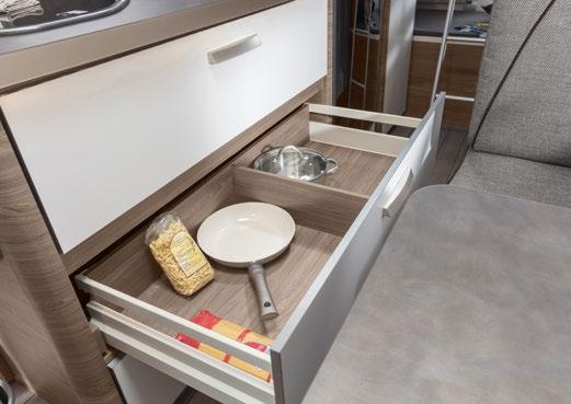 L!VE TRAVELLER LAGA MAT & NJUTA 134 135 Här blir hungern en barnlek att lösa.