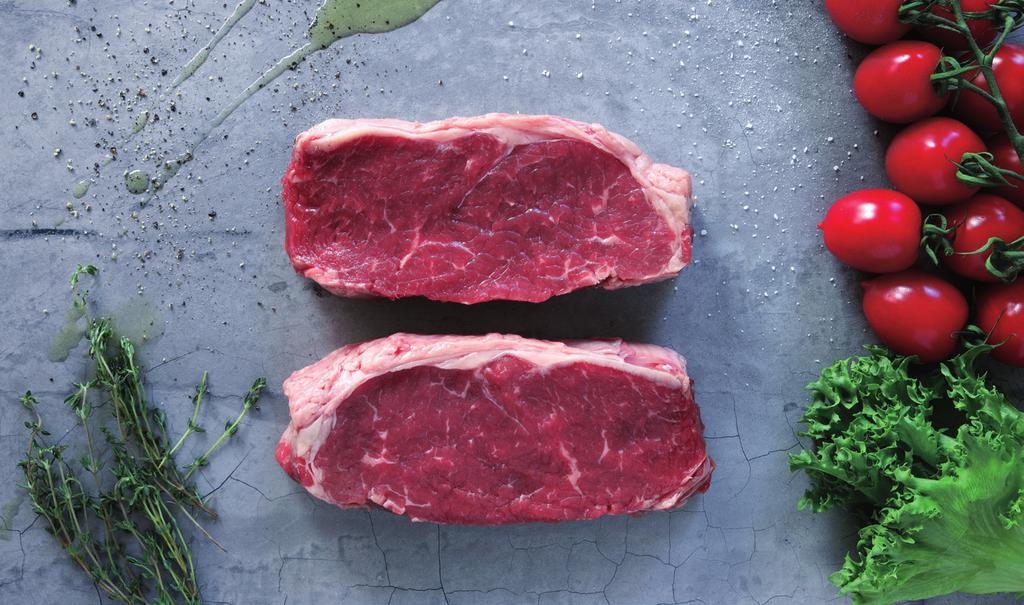 KÖTT Hos oss är kött det allra heligaste. I vår produktion kan vi portionsstycka, tärna och mala efter dina behov.