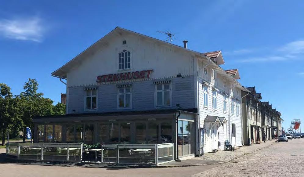 Samhällsbyggnadskontoret Planbeskrivning Upprättad 2017-10-18 2016-2422 20(36) Bilden visar den envåningstillbyggnad som utförts vid den västra gaveln.