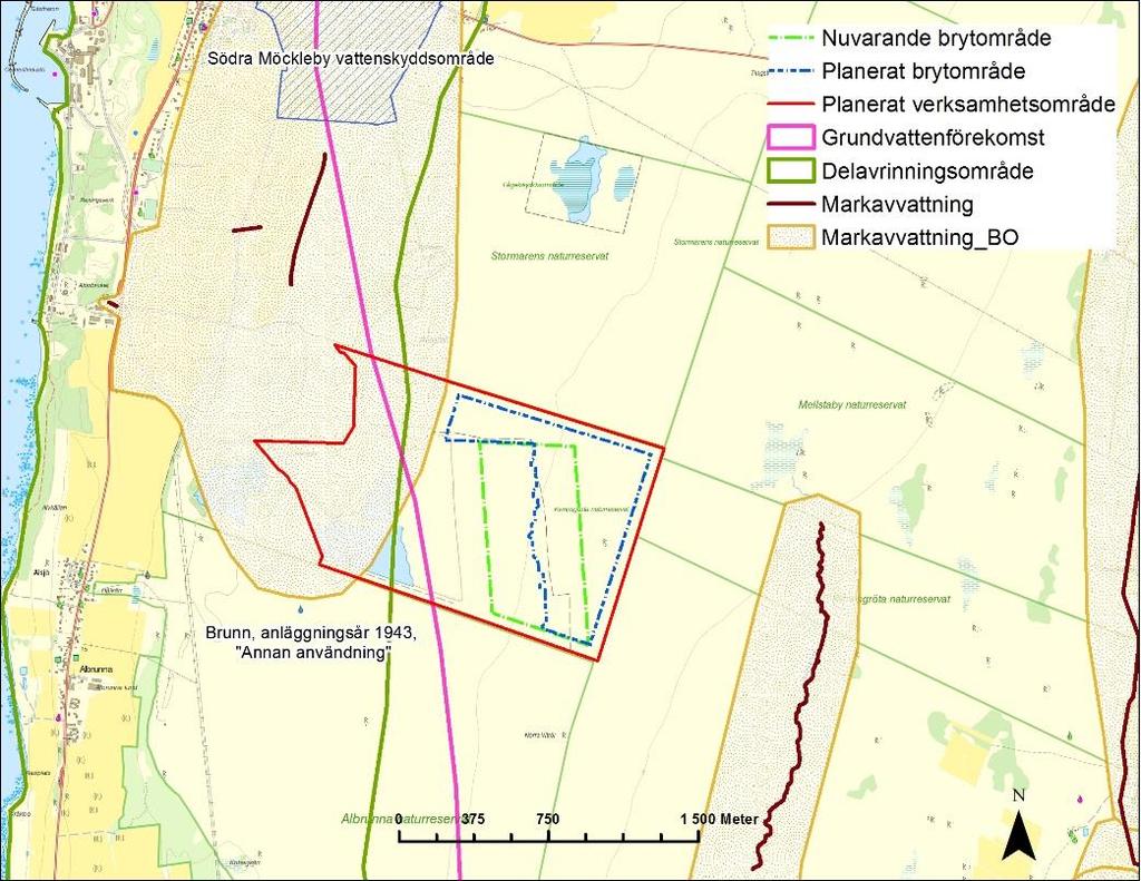 Södra Möckleby vattenskyddsområde ligger ca 1,5 km från planerat brytområde i nordvästlig riktning, se figur 7.3.1. Föreskrifter föreligger i enlighet med beslut i Mörbylånga kommunfullmäktige 2015-06-16 103.