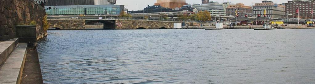 övre våningar synliga över Centralstationens
