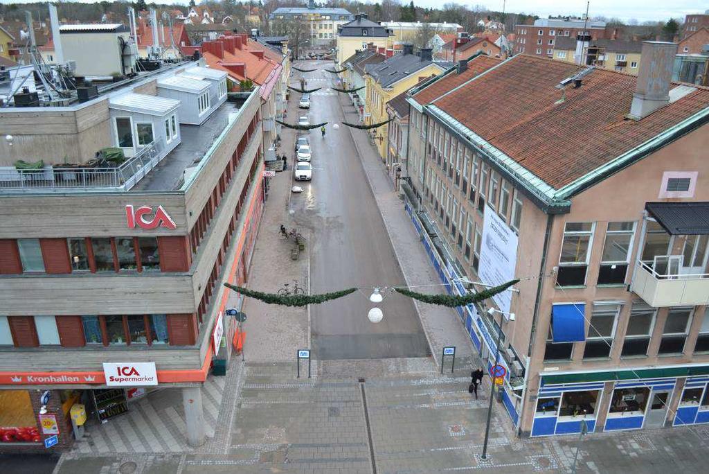 Med ombyggnationen har Östra Storgatan rätats ut.