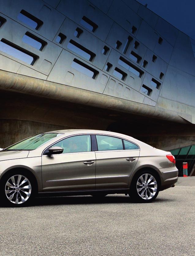 SIKTAR MOT STJÄRNAN VW Passat CC. Folkliga Volkswagen siktar på Mercedes vars CLS har inspirerat nya Passat CC. Men kan en uppiffad Passat matcha Mercedes smäckraste E-klass? Text: Eberhard Kittler.