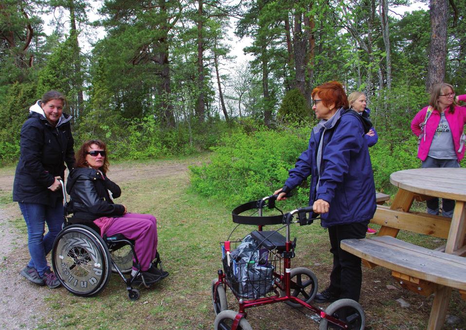 (med bidrag från ) som drivs tillsammans med