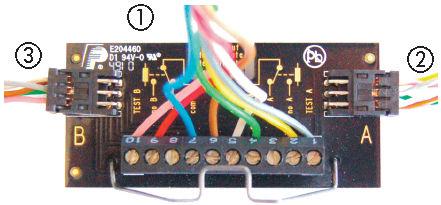 2) Anslut kabel till sensorplinten OBS! Ritat i strömlöst tillstånd. Som standard är reläutgången strömsatt (passiv). Använd därför anslutning 5 som NC.