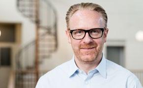 XSPRAY PHARMA ÅRSREDOVISNING 2017 Styrelse och revisor Michael Wolff Jensen Styrelseledamot tillika styrelseordförande sedan 2013 Född 1971 Utbildning: Juristexamen, Köpenhamns universitet.
