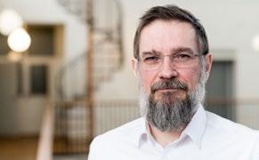 Pharma AB, Inject Pharma Sweden AB, Atrogi AB, Prokarium Ltd, Synthonics Inc, Kahr Medical Ltd, SwedenBIO Service AB och Bostadsrättsföreningen Smultronhyllan samt styrelseledamot tillika