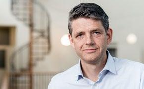 XSPRAY PHARMA ÅRSREDOVISNING 2017 Ledning och nyckelpersoner VERKSTÄLLANDE DIREKTÖR Per Andersson Verkställande direktör sedan år 2006 Född 1967 Utbildning: Doktorsexamen