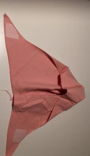 sitta. Förstärk med vliselin på baksidan där öljetterna ska sitta.