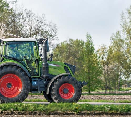 Hög nyttolast på över 3,5 ton - Självnivellerande framaxelfjädring Fendt 300 Vario erbjuder rätt funktioner för alla tillämpningar.