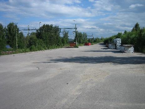 Skästra Kommun Ljusdal Närmaste större väg 83, E4 Lastkaj Övrigt Underhåll- och serviceinrättningar Markyta Nej Närliggande anläggning Zon 1 (10 km): 0 st Spår på platsen Spår 3,4 300m.