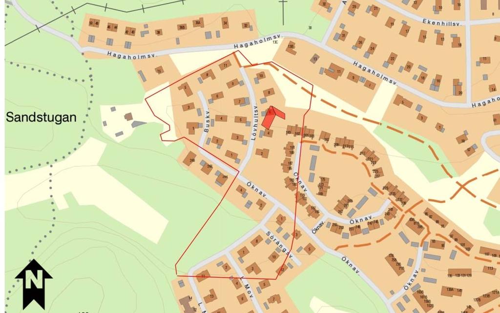 Eskilstuna kommun 7 (22) Den röda markeringen visar handelsträdgårdens placering. Röda strecket visar handelsträdgårdens utbredning med odlingar. Det blå stecket symboliserar planområdets avgränsning.