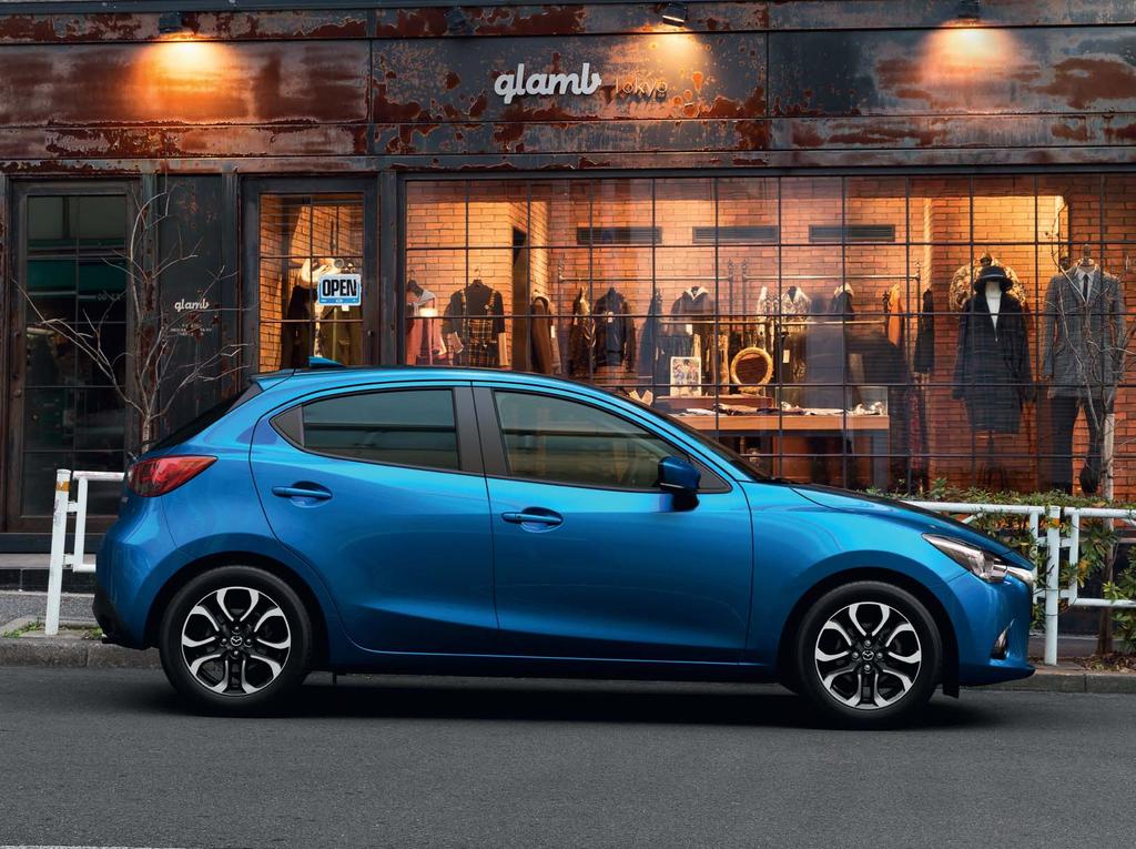 VÄCK LIV I DIN INRE FÖRARE Mazda2 är responsiv och rolig