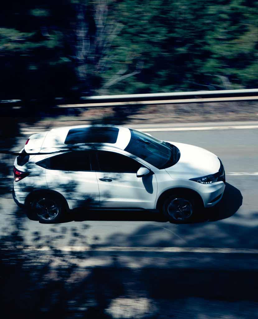 02 Modellen som visas är HR-V 1.