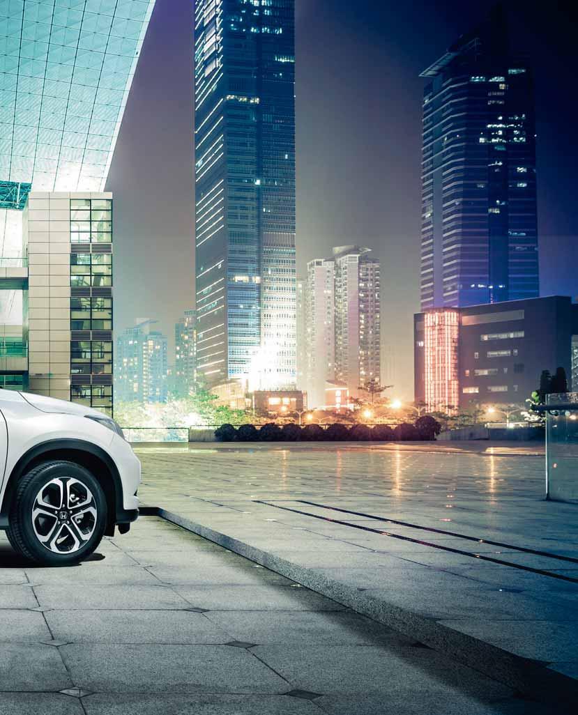 STOR OCH VACKER En förkarlek för design. HR-V:s moderna form drar till sig blickar, men den går också rakt till hjärtat.