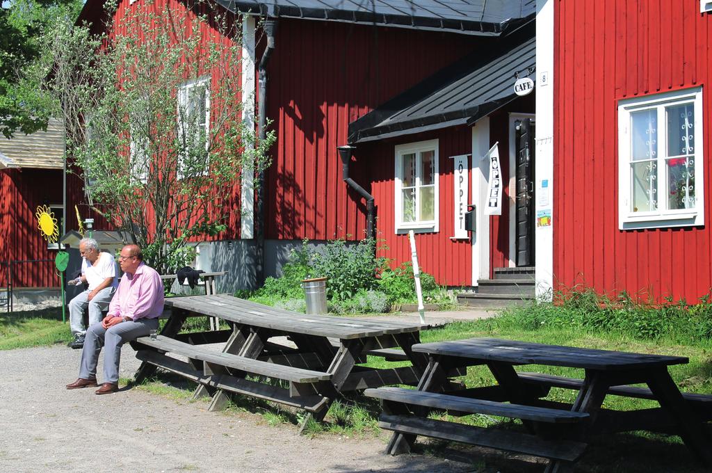 Detta är en viktig inkomstkälla för oss men det är även det uppdrag vi har från Stockholms Kulturförvaltning vilket berättigar oss till ett årligt verksamhetsbidrag.