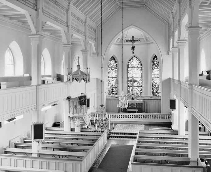 Fig. 91. Interiör mot öster av Gärdserums nygotiska kyrka, byggd 1851 53 efter ritningar av Fredrik Wilhelm Scholander.