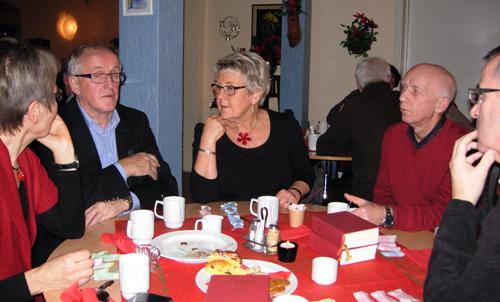 vits tillsammans med Missionshänderna under det gemensamma namnet Onsdagsträffen. Vi är tacksamma över det arbete som Bernt Hammarstén och övriga i ansvarsgruppen har lagt ner för Torsdagsträffen.
