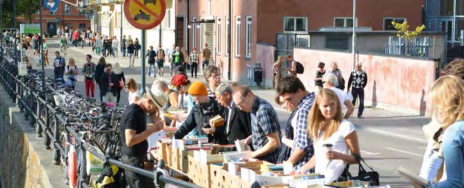 HÅLLBART STADSLIV Ett hållbart stadsliv stämmer väl överens med ett stadsliv i mänsklig skala. Genom att sätta människan i fokus kan vi skapa långsiktiga lösningar som även är bra för miljön.