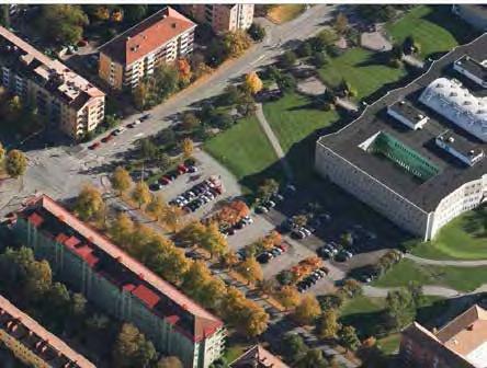 Sjukhusvägen utvecklas till ett kollektivtrafikstråk med ett viktigt hållplatsläge vid Studenternas IP. Sjukhusområdet öppnar sig ut mot Sjukhusvägen med fler entréer och passager.