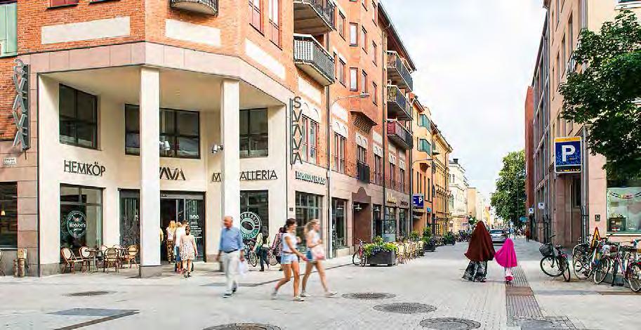 Med Dragarbrunnsgatans omvandling från bussgata till gåfartsgata med utökade verksamheter i bottenvåningarna, har innerstadens stadsliv breddats och mer tydligt än tidigare kopplats samman med ett