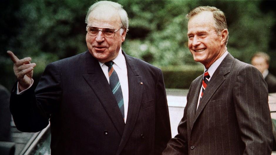 Kalla kriget slut Helmut Kohl och George H W Bush, juli