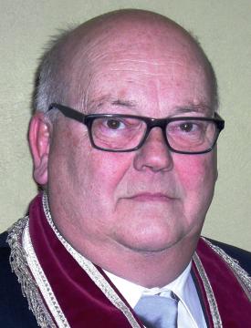Övermästaren i B80 Gustaf Fröding. Vill först och främst tacka Er bröder för ert stöd i mi arbete som övermästare i Logen nr 80 Gustav Fröding.